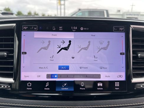 Used 2022 Chrysler Pacifica Touring-L FWD image 36