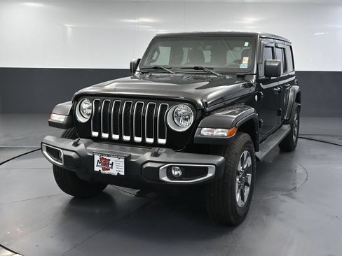 Used 2023 Jeep Wrangler Sahara w/ Dual Top Group AWD/4WD image 12
