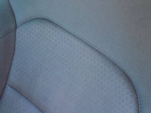 Used 2017 Hyundai Elantra SE image 35