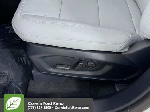 New 2026 Ford Explorer Platinum w/ LUX Leather Package AWD/4WD image 22