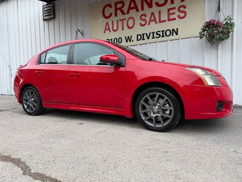 Used 2008 Nissan Sentra SE-R Spec V w/ Rockford Fosgate Audio Pkg FWD image 2