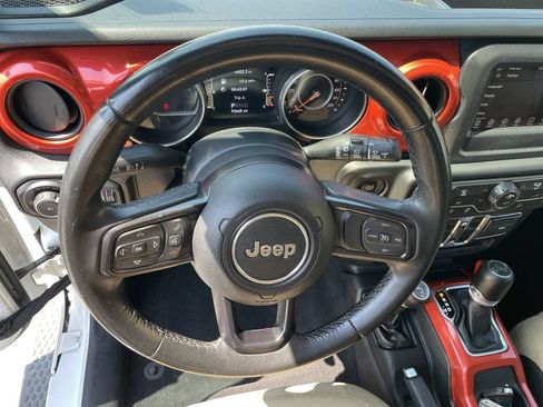 Used 2018 Jeep Wrangler Unlimited Sport S AWD/4WD image 16
