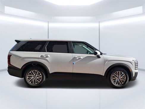 New 2026 Hyundai Palisade SE FWD image 2