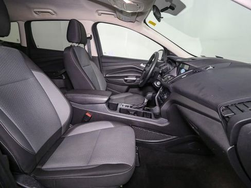 Used 2017 Ford Escape SE w/ Equipment Group 201A image 16