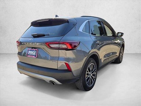 Certified 2024 Ford Escape SE w/ PHEV Premium Package image 6