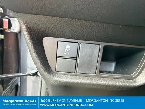 Used 2024 Honda HR-V LX image 17