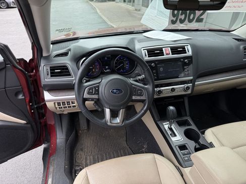 Used 2017 Subaru Outback 2.5i Limited AWD/4WD image 14