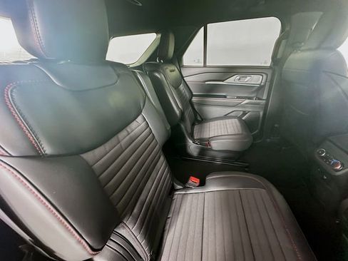 New 2026 Ford Explorer ST-Line w/ ST-Line Street Pack image 29