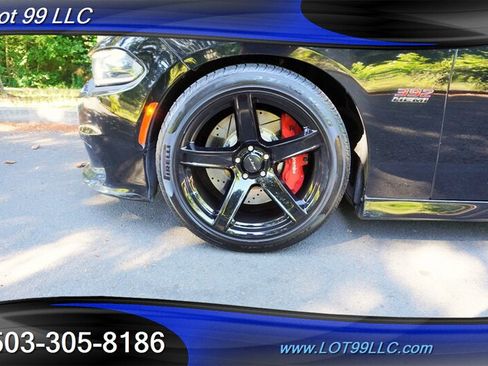 Used 2017 Dodge Charger SRT RWD image 38