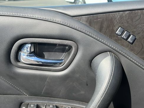 Used 2024 INFINITI QX80 Luxe image 16