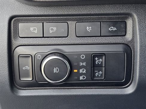 Used 2024 Ford F250 Platinum image 19