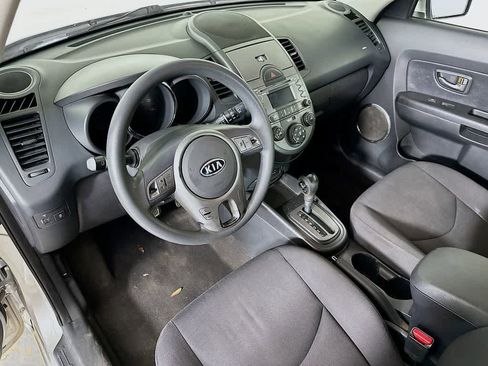 Used 2010 Kia Soul + w/ Audio Pkg FWD image 2