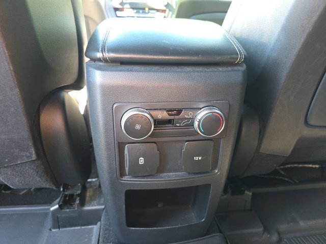 Used 2020 Ford Explorer XLT w/ Equipment Group 202A AWD/4WD image 12
