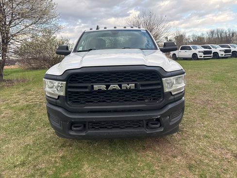 Used 2019 RAM 3500 Tradesman image 2