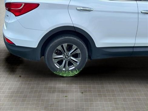 Used 2016 Hyundai Santa Fe Sport FWD image 14