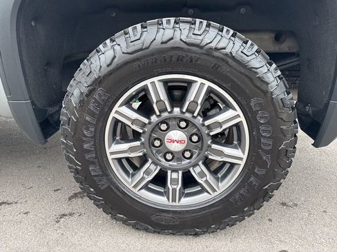 Used 2024 GMC Sierra 1500 AT4 w/ AT4 Preferred Package image 35