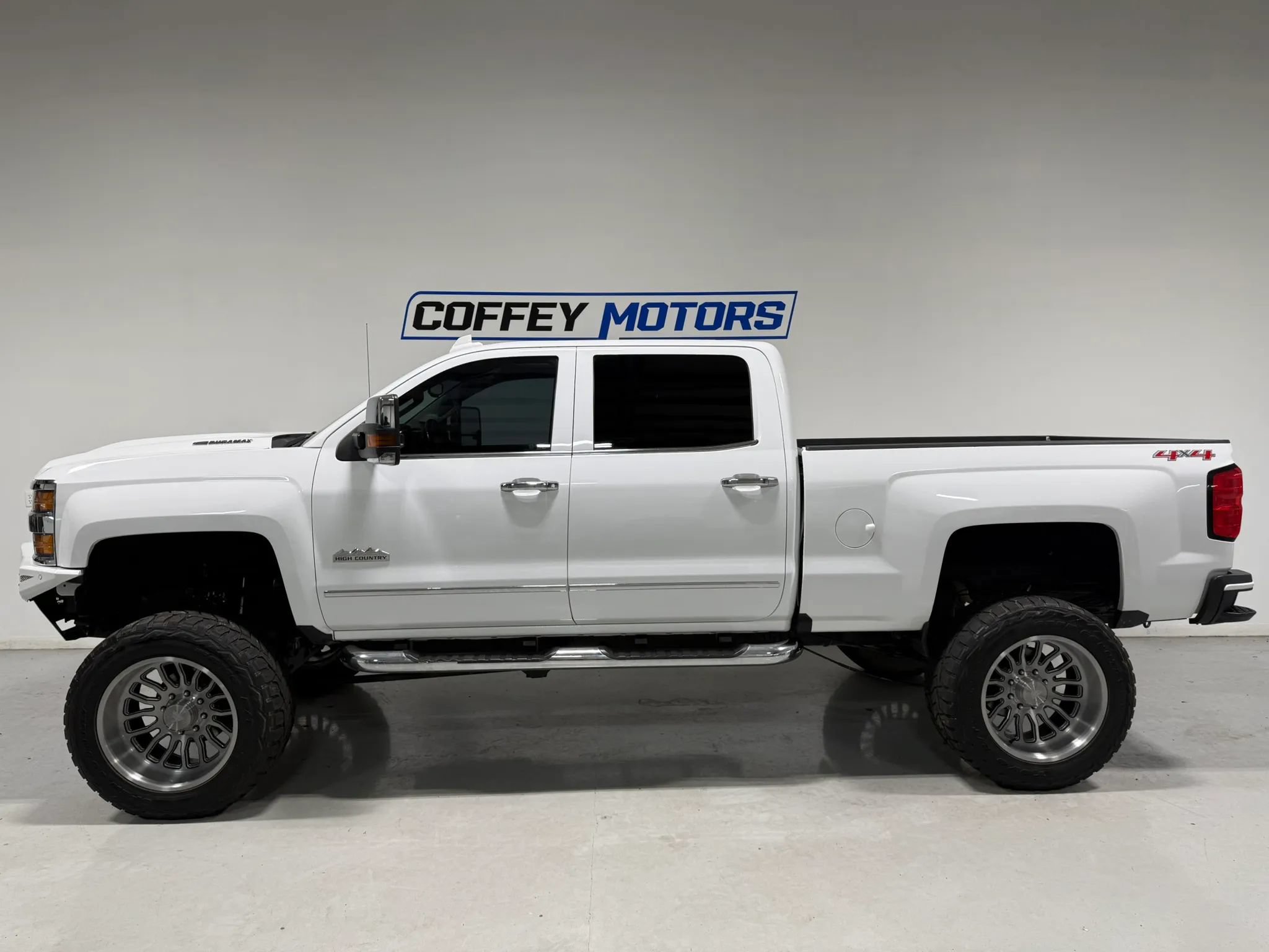 Used 2017 Chevrolet Silverado 2500 High Country w/ Duramax Plus Package AWD/4WD image 3