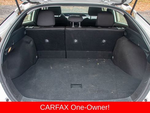 Used 2022 Toyota Prius L Eco image 18