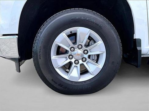 Certified 2025 Chevrolet Silverado 1500 LT w/ Leather Package image 10