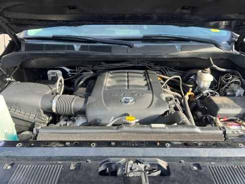 Used 2016 Toyota Tundra SR5 image 18