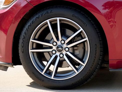 Used 2017 Ford Mustang Premium image 24