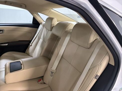 Used 2017 Toyota Avalon Limited FWD image 7