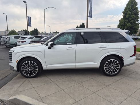 Certified 2026 Hyundai Palisade Calligraphy AWD/4WD image 9