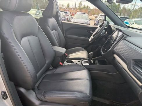 Used 2025 Subaru Forester Limited AWD/4WD image 18