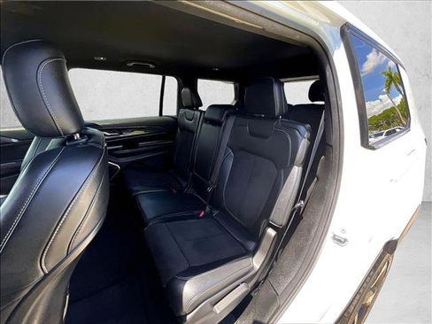 Used 2022 Jeep Grand Cherokee L Laredo RWD image 25
