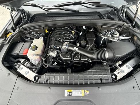 Used 2025 Jeep Grand Cherokee Limited RWD image 27