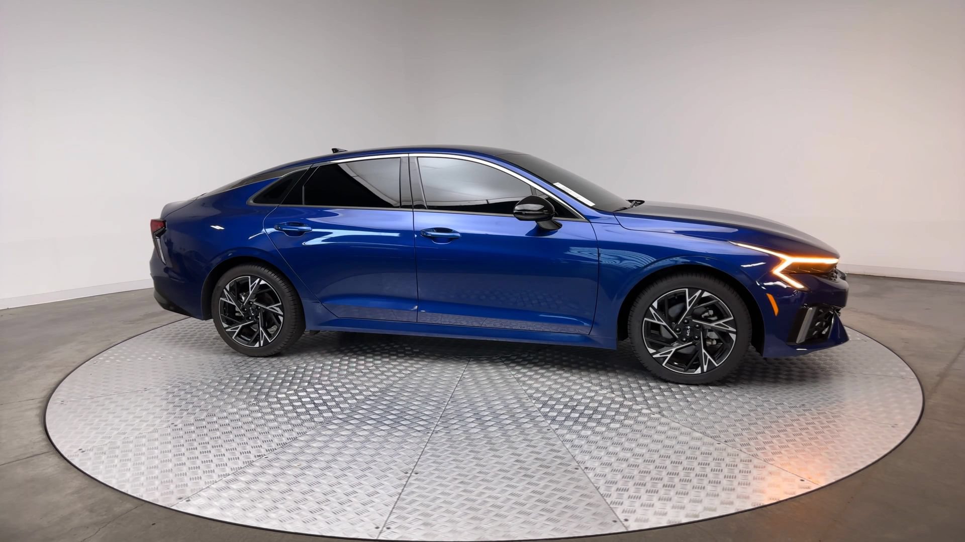Used 2025 Kia K5 GT-Line AWD/4WD image 9