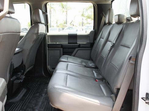 Used 2017 Ford F450 XL w/ Power Equipment Group image 33