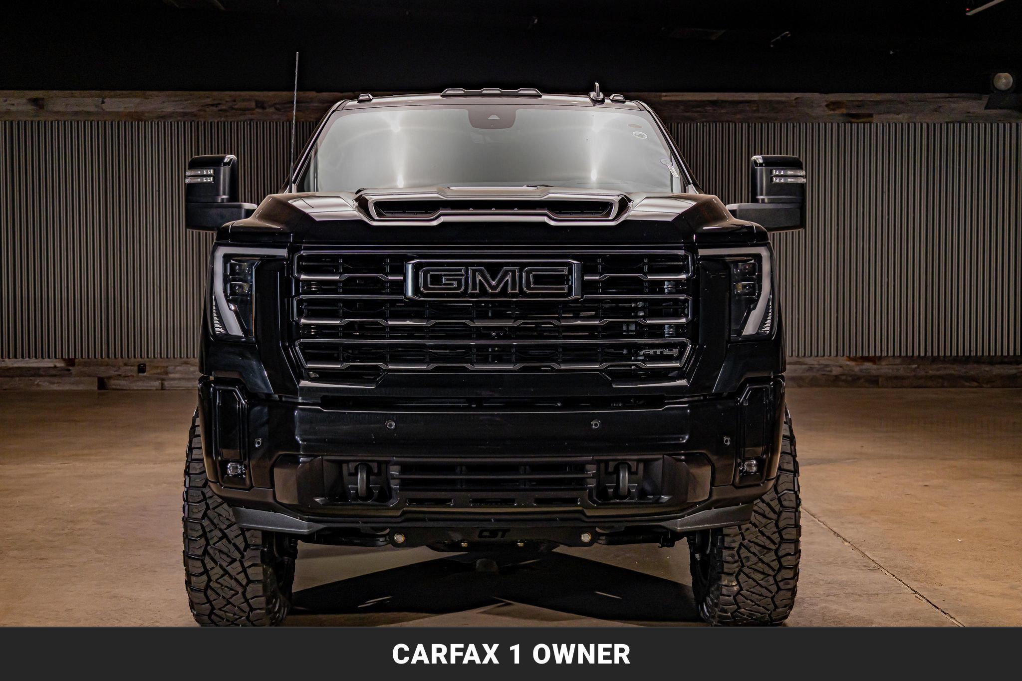 Used 2026 GMC Sierra 2500 AT4 w/ AT4 Premium Plus Package AWD/4WD image 4