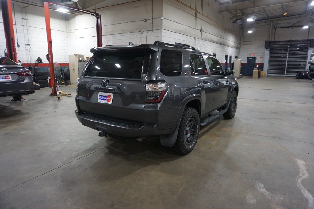 Used 2018 Toyota 4Runner SR5 RWD image 19