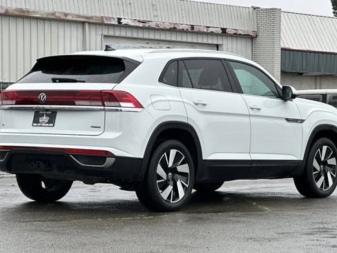 Used 2024 Volkswagen Atlas Cross Sport SE AWD/4WD image 5