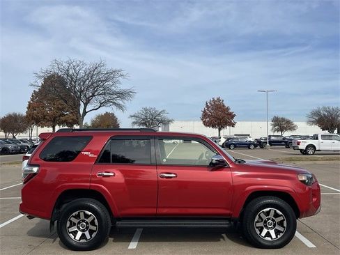 Used 2021 Toyota 4Runner TRD Off-Road Premium image 3