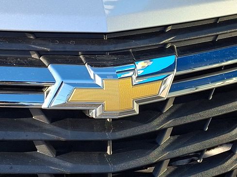 Used 2022 Chevrolet Equinox LS image 30