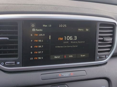 Used 2021 Kia Sportage LX image 19