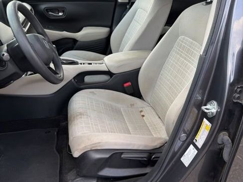 Used 2023 Honda HR-V LX image 5
