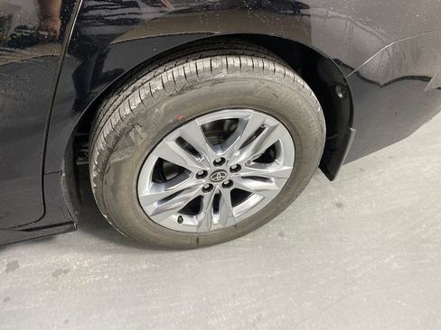 New 2026 Toyota Sienna Limited image 34