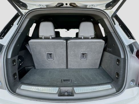 Used 2020 Cadillac XT6 Premium Luxury image 19