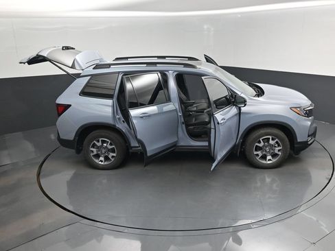 Used 2023 Honda Passport TrailSport image 18