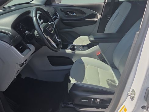 Used 2023 GMC Terrain SLT FWD image 9