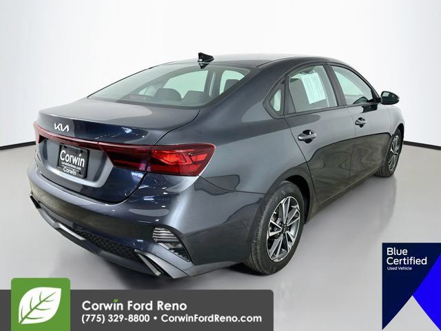 Used 2024 Kia Forte LXS w/ LXS Technology Package FWD image 9