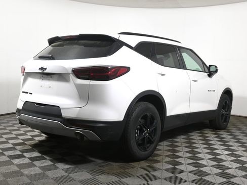 Used 2025 Chevrolet Blazer LT w/ Sound & Technology Package AWD/4WD image 11