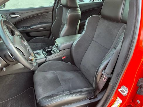 Used 2023 Dodge Charger R/T w/ Plus Group RWD image 8