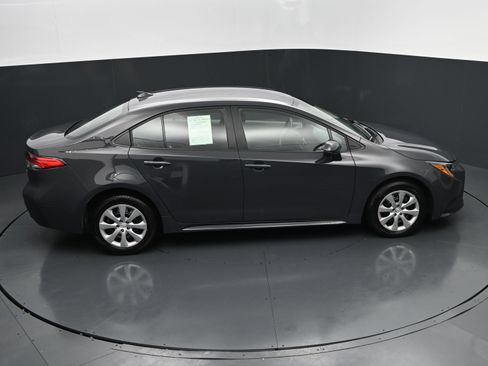 Used 2026 Toyota Corolla LE FWD image 32