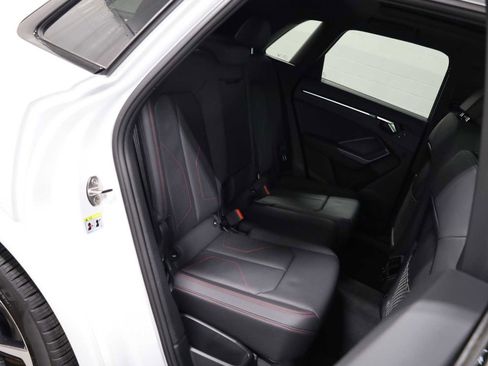 Used 2025 Audi Q3 2.0T Premium Plus w/ Premium Plus Package AWD/4WD image 34