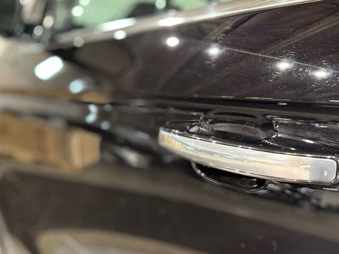 Used 2019 Ford Expedition Platinum image 17