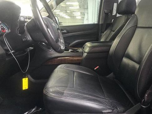 Used 2016 Chevrolet Tahoe LT image 3